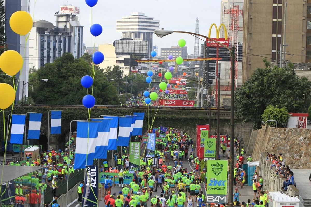 Alrededor de 12 mil corredores competirán en la 21K, de la Municipalidad de Guatemala (Foto Prensa Libre: Paulo Raqueq)