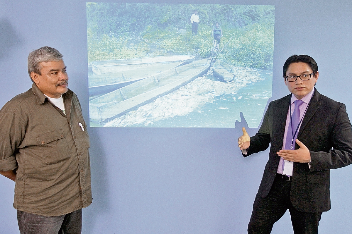 Julio González y Fredy Chiroy, durante el programa Diálogo Libre.