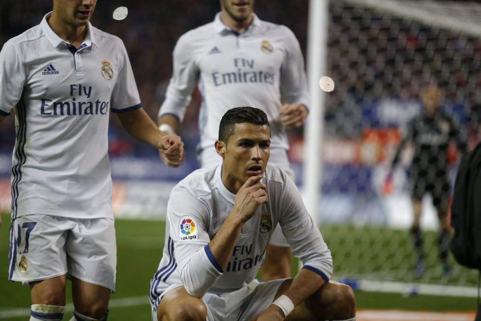 Cristiano Ronaldo espera conquistar su quinto Balón de Oro. (Foto Prensa Libre: AP)