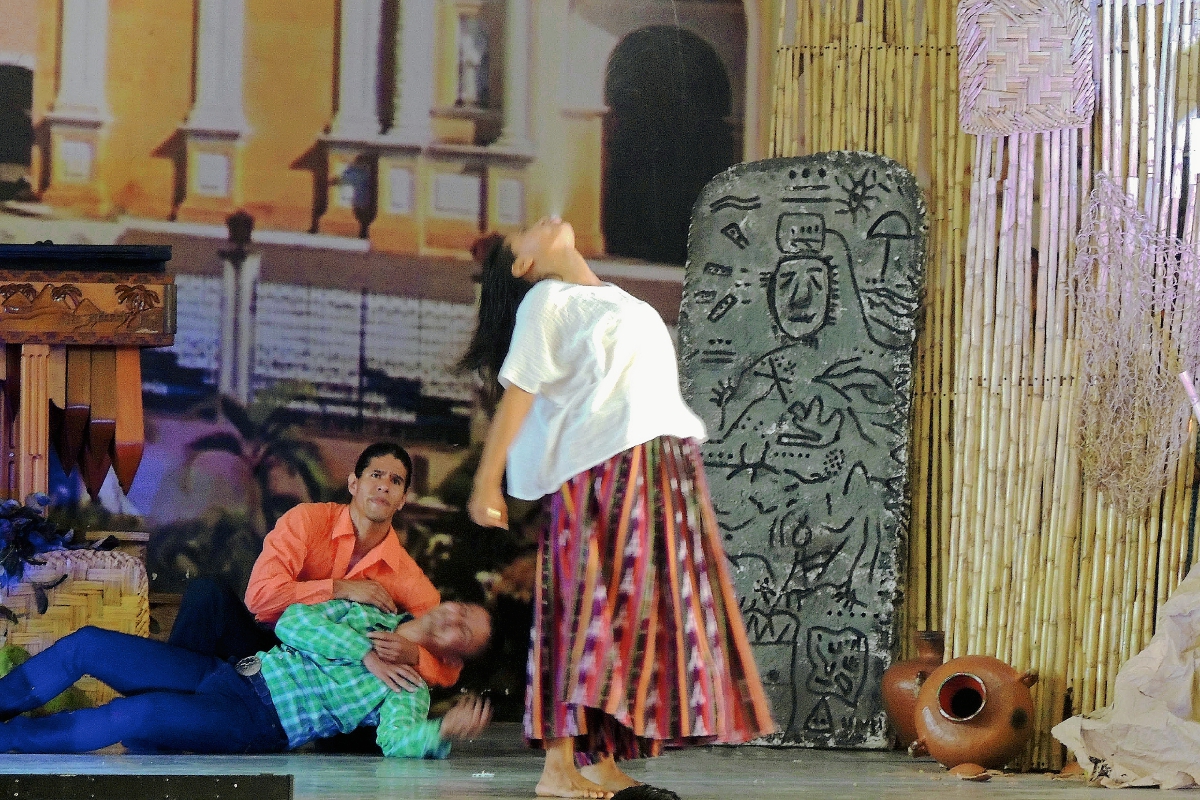 Escena de Carazamba. Montaje escénico del Ballet Moderno y Folclórico de Guatemala, para su temporada escolar departamental 2015. Foto Prensa Libre: cortesía BMFG.