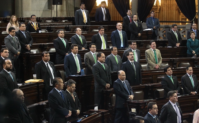 La sesión plenaria se efectuó el martes por la tarde en el Congreso. (Foto Prensa Libre: Álvaro Interiano)