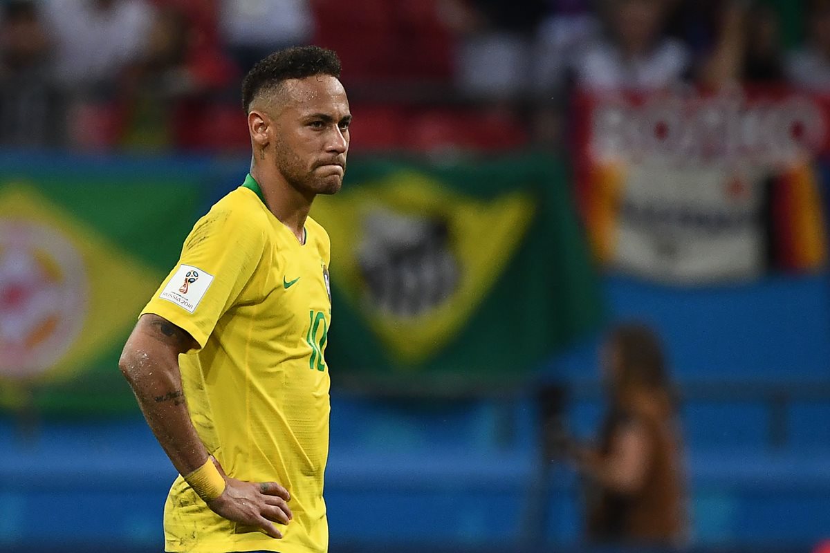 Neymar decepcionó ante Bélgica y pasó casi desapercibido en todo el partido. (Foto Prensa Libre: AFP)