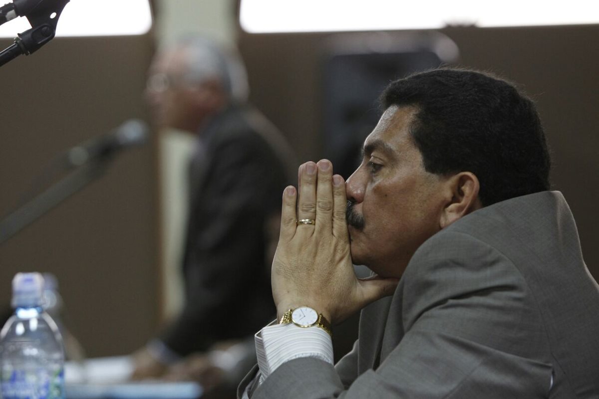 Francisco García Gudiel es inhabilitado por un año por falta de ética profesional, según el Tribunal de Honor del Cang. (Foto Prensa Libre: Paulo Raquec)