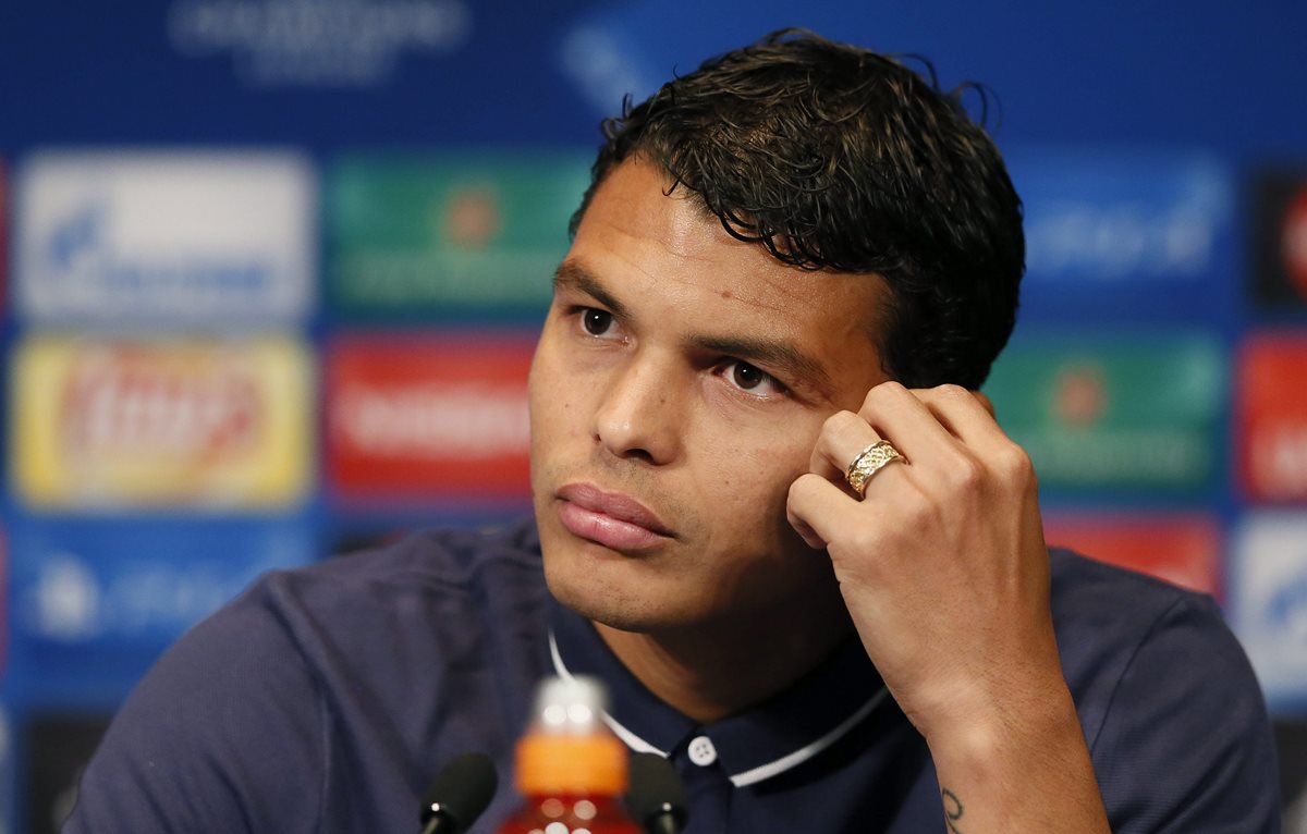 Thiago Silva durante la conferencia de prensa previa al juego del PSG - Real Madrid. (Foto Prensa Libre: EFE)
