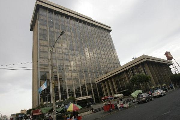 Ministerio de Finanzas distribuye los recursos para el gasto público (Foto. Archivo. Prensa Libre).