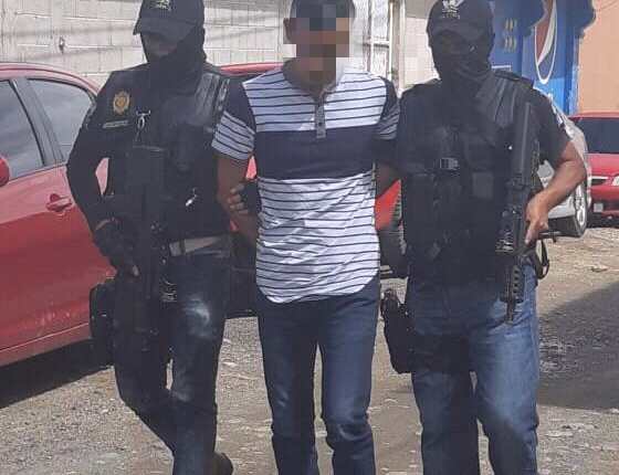 Arbin Adelfo Gómez López, de 22 años, habría fingido su propio secuestro y exigía Q500 mil a su padre, quien migró a Estados Unidos. (Foto Prensa Libre: Mike Castillo)