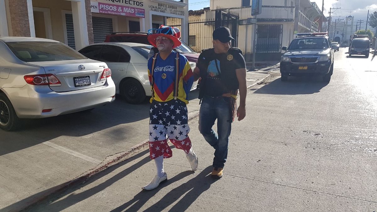 Fredy Antonio Asencio Linares fue capturado por venta de droga al menudeo, en Jalapa. (Foto Prensa Libre: Hugo Oliva)