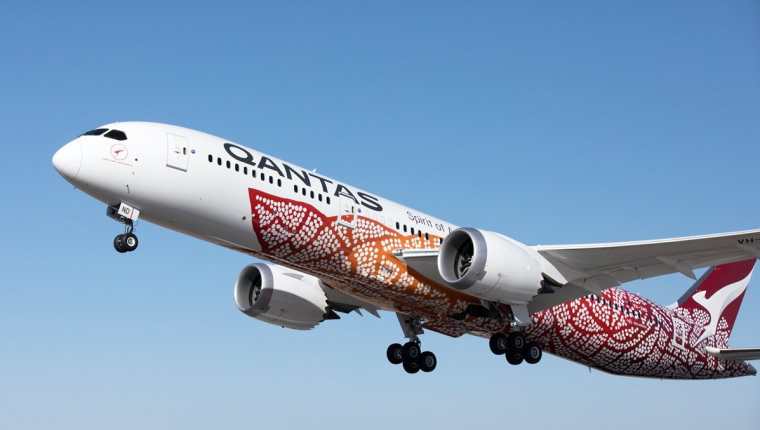 La compañía aérea australiana Qantas lanzó sus primeros vuelos de 17 horas sin escalas desde Perth a Londres. (EFE).