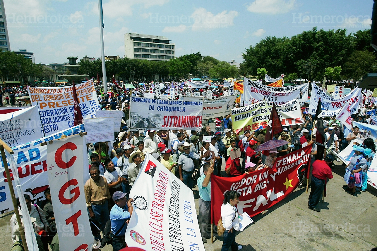 Manifestación del Día del Trabajo en la Plaza de la Constitución. (Foto: Hemeroteca PL)
