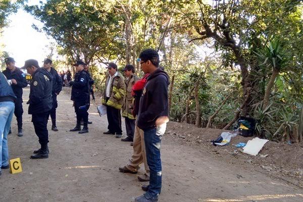 Lugar donde fueron encontrados los tres cadáveres, en Nueva Santa Rosa. (Foto Prensa Libre) <br _mce_bogus="1"/>