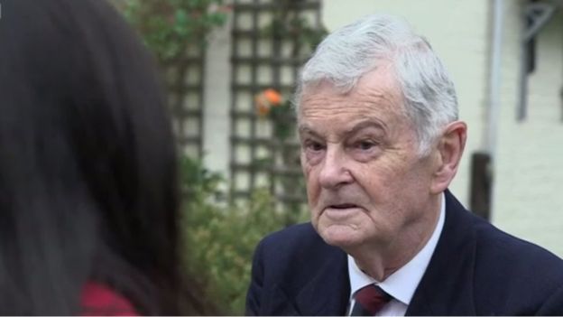 Ronald Westborough había sido amigo cercano de Karl en los Scouts y había compartido la carpa con él la noche anterior a su muerte.