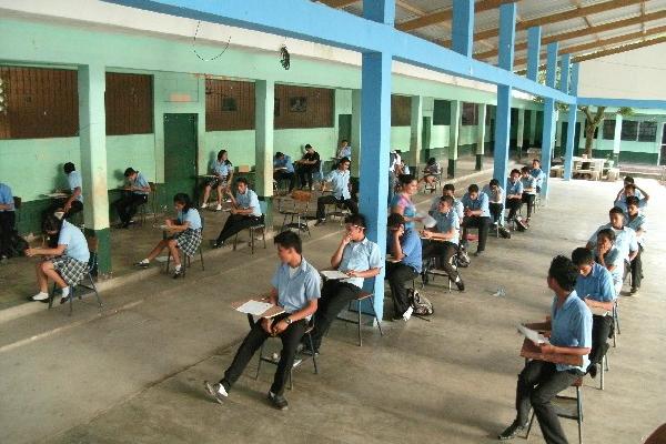 Última promoción de Bachillerato con Orientación Agroforestal, del Ined de Los Amates.