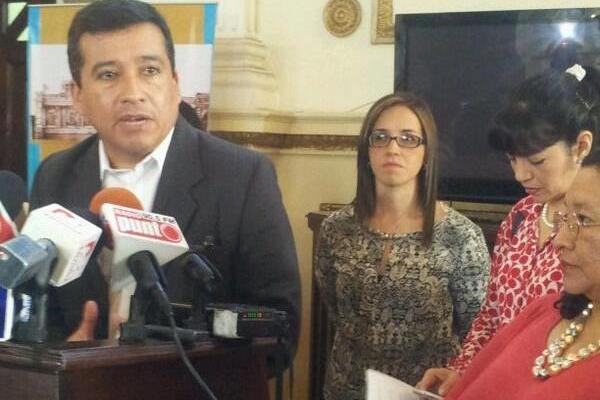 Renzo Rosal, representante del Foro Guatemala. (Foto Prensa Libre: Alex Rojas)