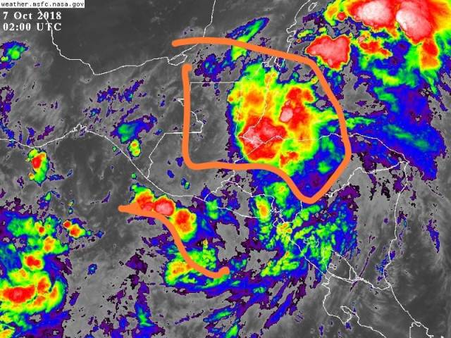 En el mapa satelital se puede observar la acumulación de lluvia sobre los departamentos de Izabal y parte de Petén. (Foto Prensa Libre: Conred)