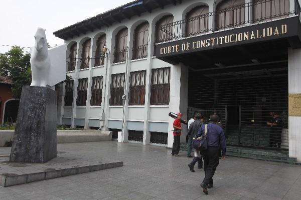 La Corte de Constitucionalidad ha recibido 148 acciones  contra  las reformas fiscales. (Foto Prensa Libre: Archivo.)
