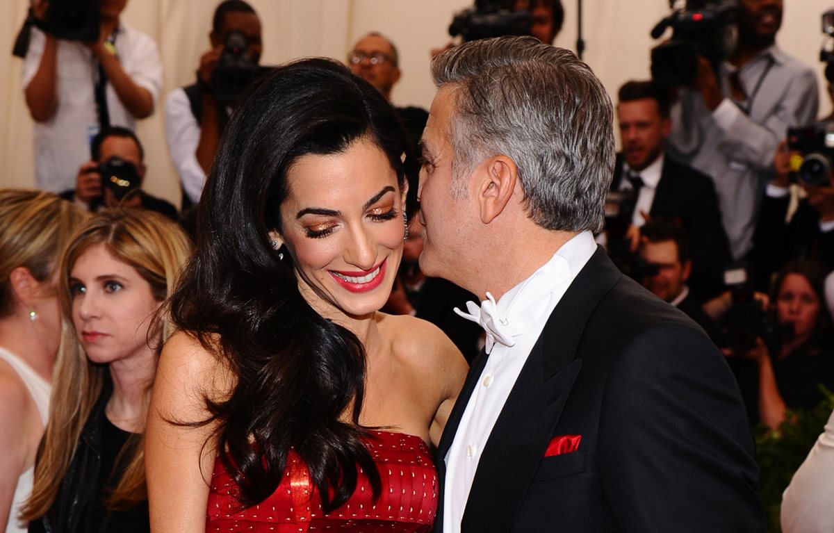 Amal Alamuddin y George Clooney estarían según el libro, aspirando a la Casa Blanca. (Foto Prensa Libre;: AP)