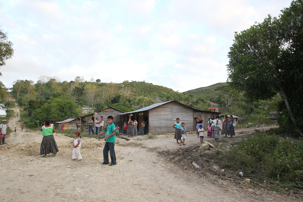 Guatemala presenta demanda por diferendo territorial con Belice, ante la CIJ