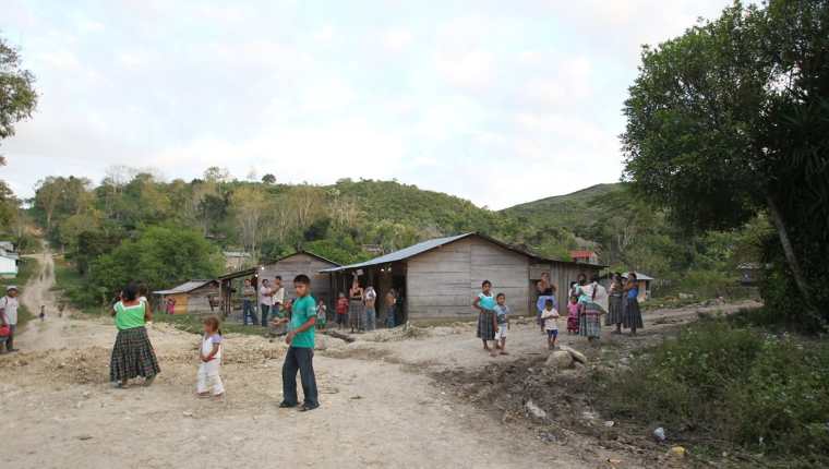 Comunidad guatemalteca en la zona de adyacencia. Tener certeza del territorio es fundamental para alcanzar el desarrollo de los habitantes de esas áreas. (Foto Prensa Libre: Hemeroteca PL)