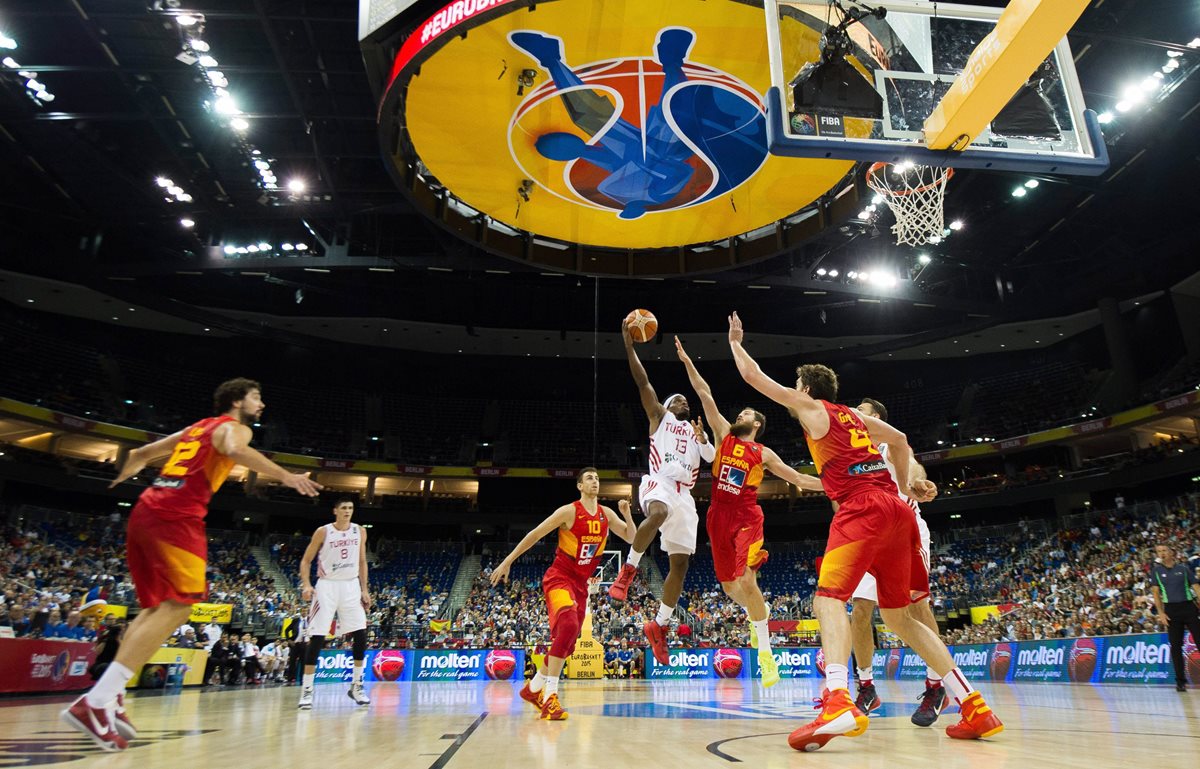 La selección española de baloncesto barrió a Turquía por 77-104. (Foto Prensa Libre: AFP)