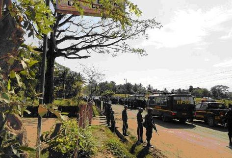 Cientos de policías llegaron ayer a desalojar la finca Aguas Calientes, en el municipio de Panzós, Alta Verapaz.