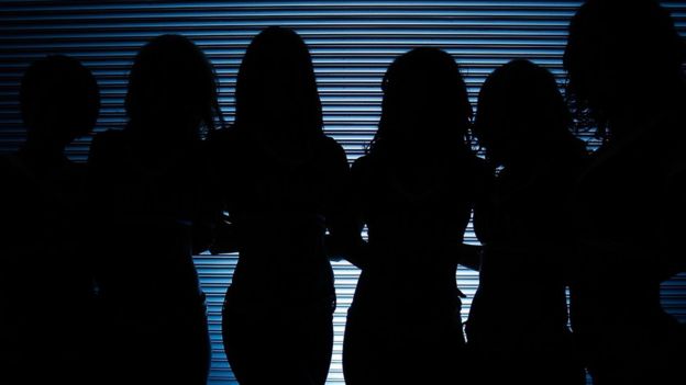 Muchas mujeres ni siquiera comparten con sus familias que se someterán a una operación. (Foto Prensa Libre: Getty Images)
