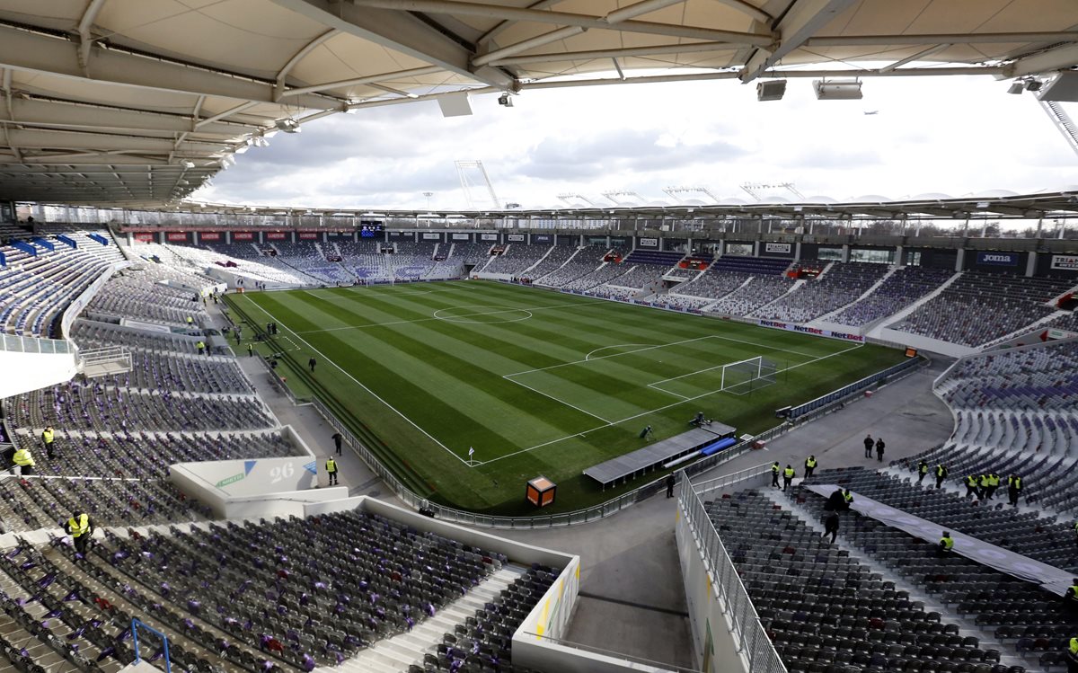 El estadio de Toulouse es uno de los que servirá de sede para la Eurocopa de Francia. (Foto Prensa Libre: EFE)