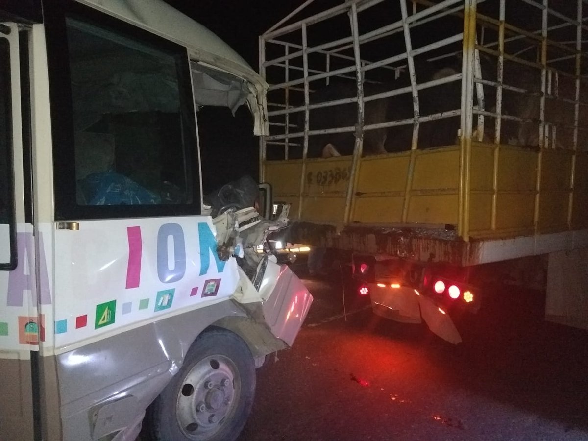El accidente ocurrió en el kilómetro 140 de la ruta a La Pepesca, Zacapa. (Foto Prensa Libre: Mario Morales)