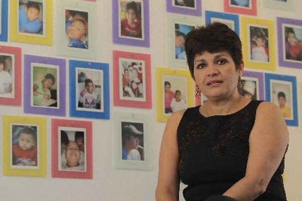 Miriam Ríos de Aceituno, Directora ejecutiva de Fundación Ammar  Ayudando. Inauguró el hospicio Estuardo Mini, el 5 de abril último,  aunque la fundación tiene seis años. (Foto Prensalibre: Álvaro  Interiano)