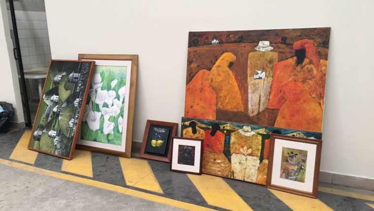 Algunas de las obras de arte incautadas en Santa Catarina Pinula. (Foto Prensa Libre: Cortesía)