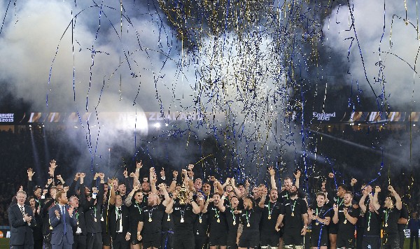Los jugadores de Nueva Zelanda celebran. (Foto Prensa Libre: AP)