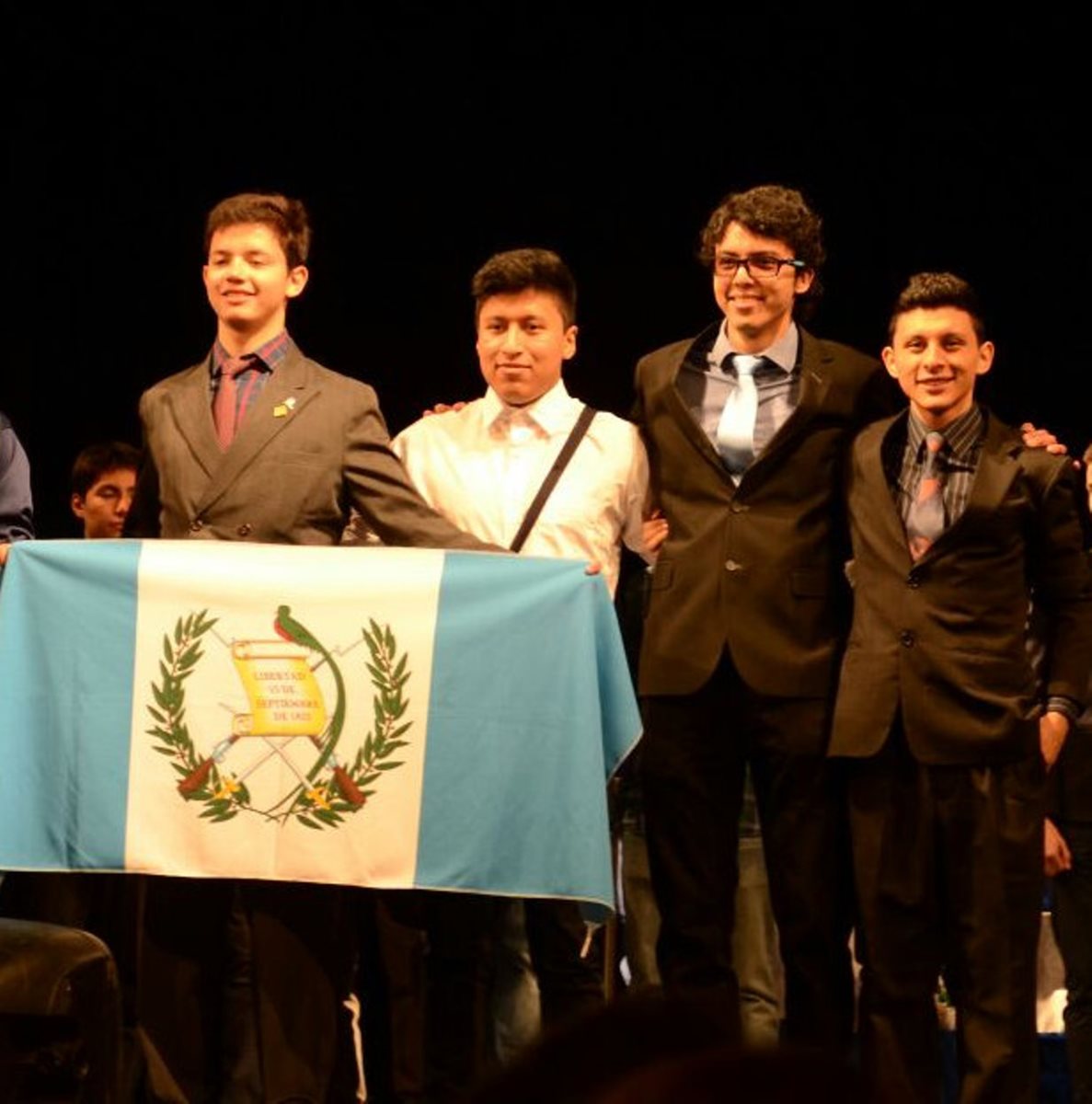 Participantes: Luis Ixquiac Méndez (bronce), Daniel Granados, Diego José González (bronce) y Felipe Ixcamparic Choy representaron al país en la final del certamen en Uruguay. (Foto Prensa Libre: Cortesía)