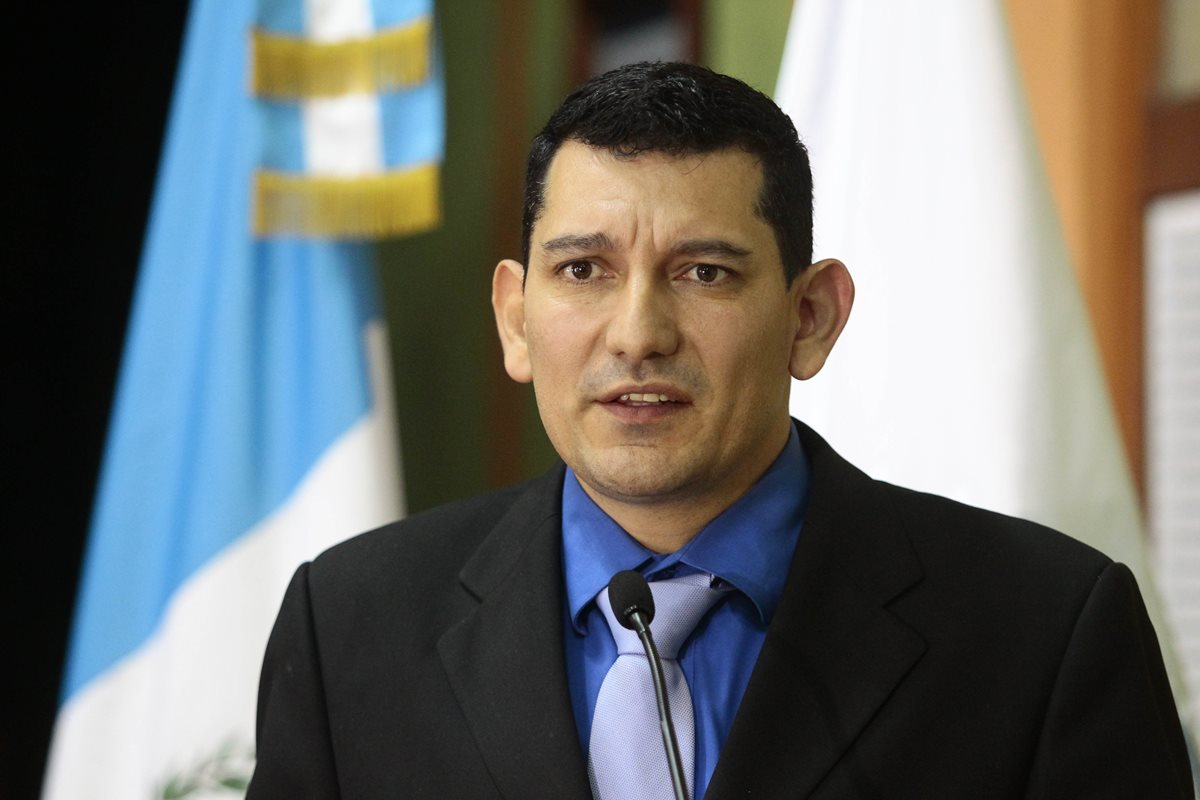 Marco Jiulio Ochoa, vocero del Tribunal Supremo Electoral renuncia a su cargo por señalamientos en actos de corrupción en la USAC. (FOTO Prensa Libre: Hemeroteca PL)