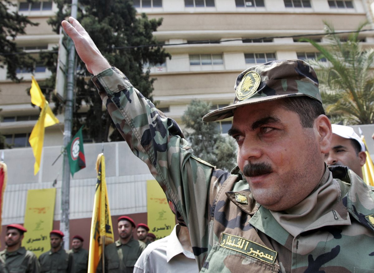 Samir Kantar, importante líder del grupo chiita Hizbulá libanés, muere durante bombardeo israelí en Siria. (AP)