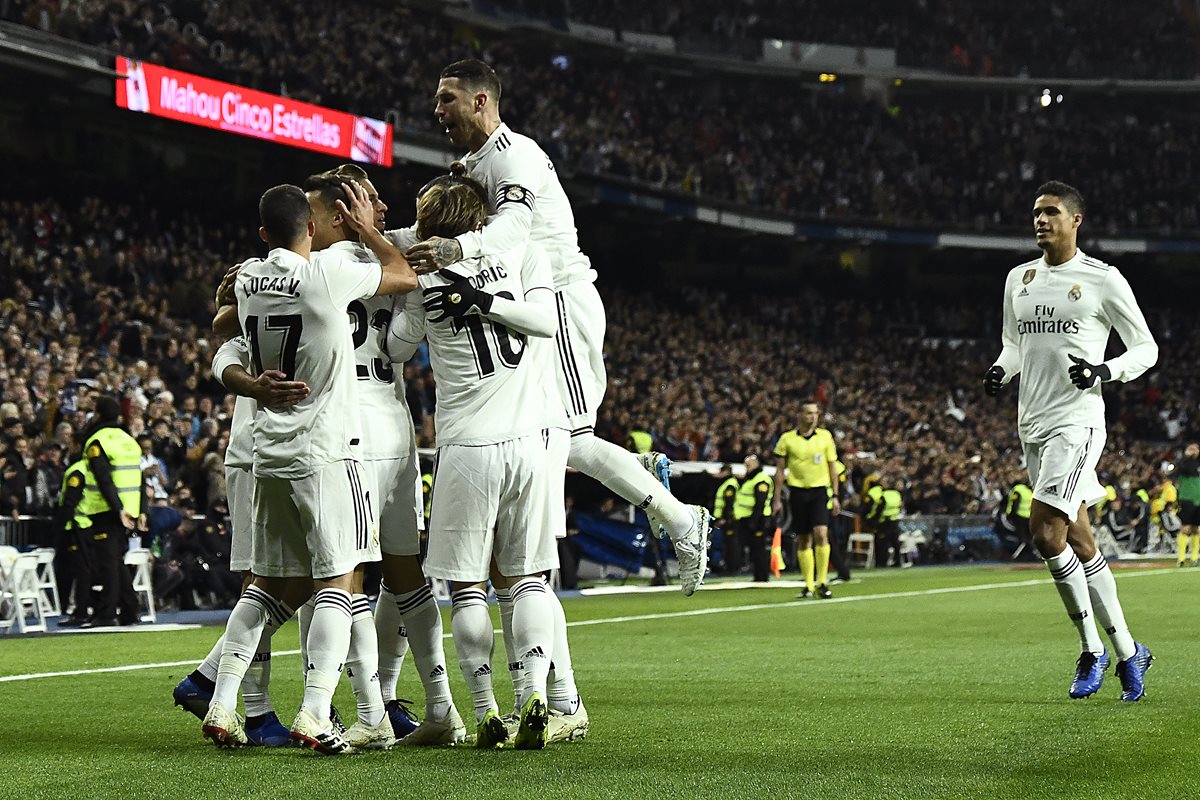 Así celebraron la victoria los jugadores del Real Madrid. (Foto Prensa Libre: AFP)