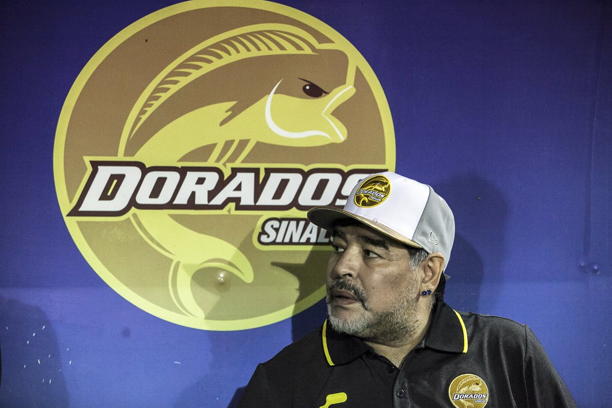 Diego Maradona busca ayudar a los afectados por las lluvias en Sinaloa. (Foto Prensa Libre: AFP)