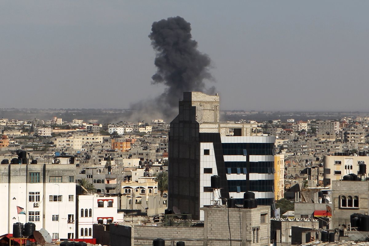   Israel ataca sitios de Hamas en Gaza tras lanzamiento de cohete