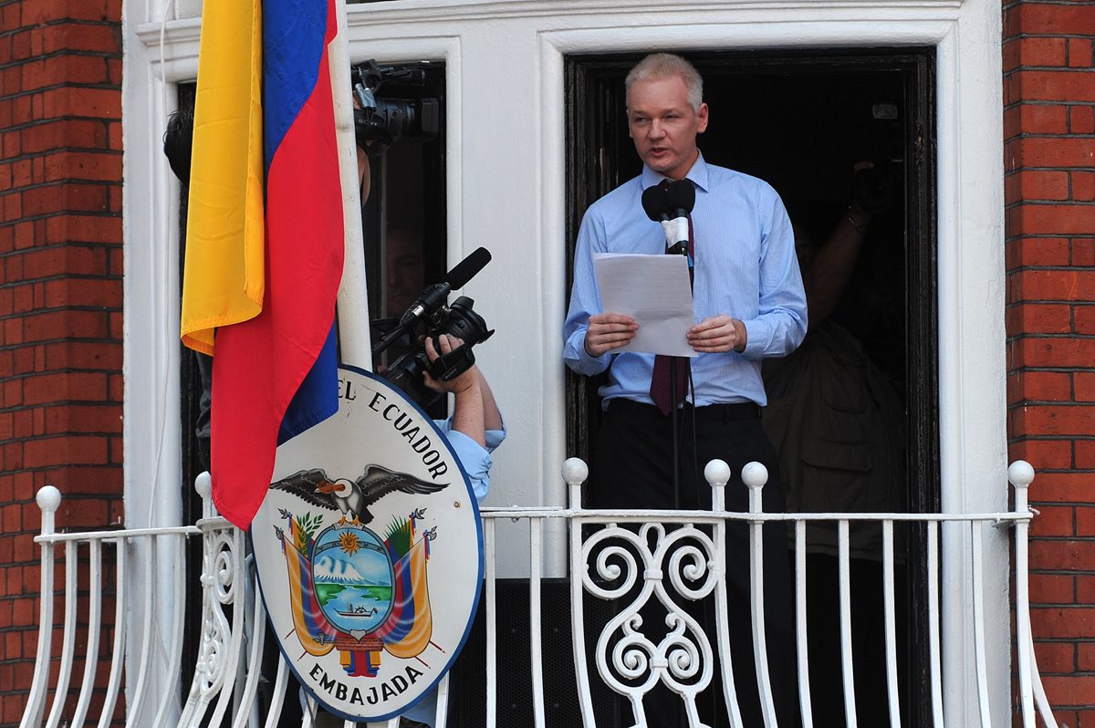 <em>Julian Assange, permanece desde hace tres años en la embajada ecuatoriana en Londres. (Foto Prensa Libre: AFP). </em>