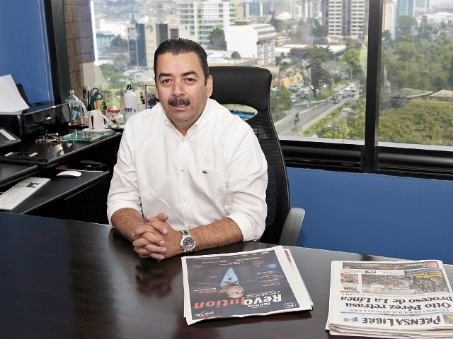Julio CÉsar Estrada, director regional de Avance, da a conocer la importancia de la estrategia digital. (Foto Prensa Libre: Juan Carlos Álvarez)