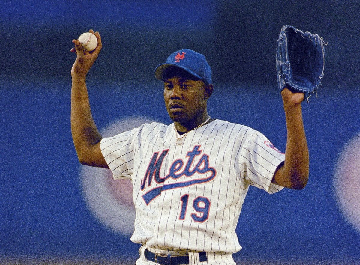 Anthony Young forjó su leyenda en el mundo del beisbol. (Foto Prensa Libre: AP)