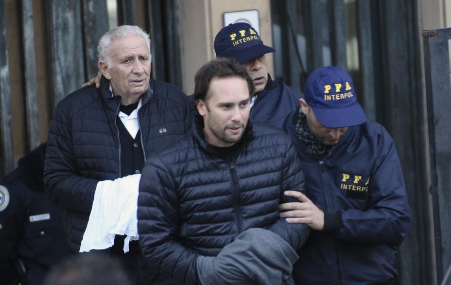Los Jinkis se entregaron en junio recién pasado a las autoridades argentinas. (Foto Prensa Libre: AP)