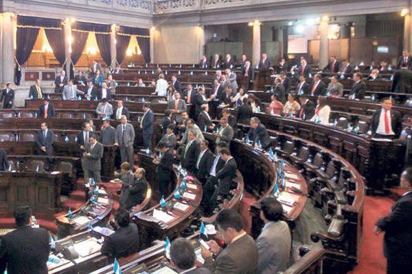 El pleno del Legislativo apresuró el trámite de las iniciativas enviadas por el Ejecutivo durante este año.