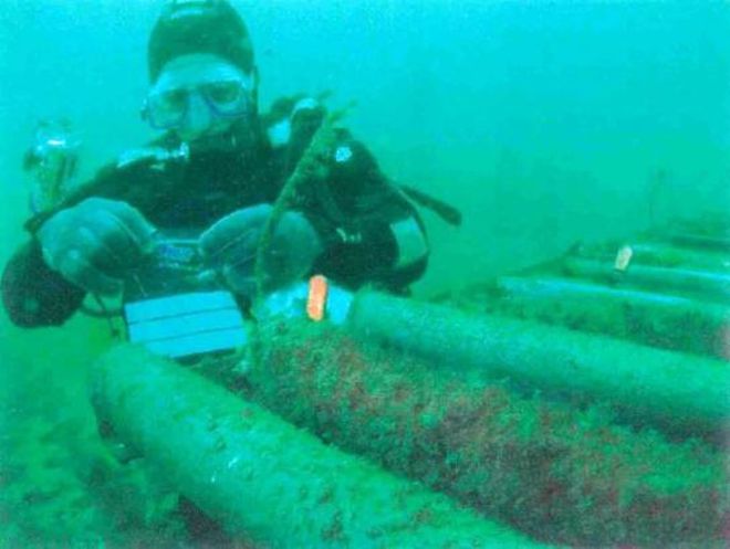 Los cables se instalan bajo el mar... pero se reparan a bordo de buques especiales y con ayuda de robots. DR K. COLLINS/SOUTHAMPTON UNIVERSITY