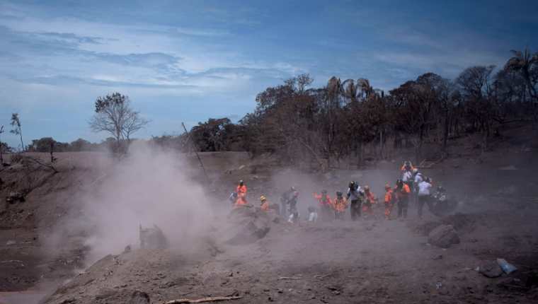 La Cancillería de Guatemala solicitó hoy ayuda internacional, después de transcurridas más de 96 horas de la fuerte erupción del Volcán de Fuego. (Foto Prensa Libre: Hemeroteca PL)