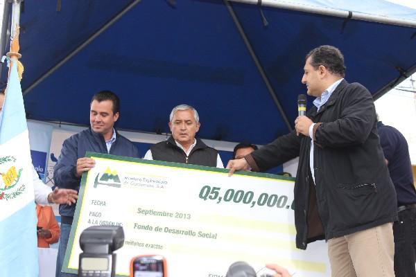 el 5 de septiembre último, la empresa donadora hizo la entrega oficial al presidente Otto Pérez.