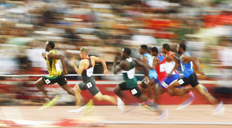 Usain Bolt se clasificó a la final de los 200 metros planos. (Foto Prensa Libre: EFE)