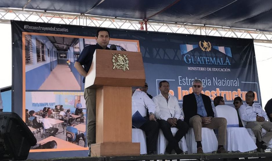 Jimmy Morales participó en una actividad en Jutiapa, horas antes de llegar a Zacapa, donde tuvo complicaciones de salud. (Foto Prensa Libre: SCSPR)