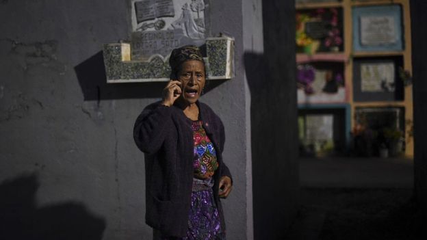 Durante mucho tiempo, COMCEL (ahora Tigo Guatemala) tuvo el monopolio de la telefonía celular en el país. AFP