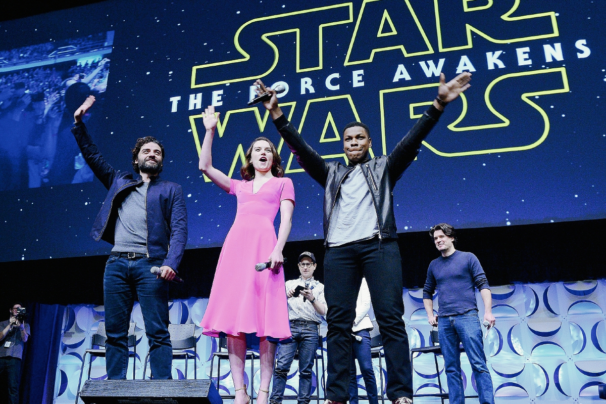 Óscar Isaac, Daisy Ridley y John Boyega son parte del elenco de Star Wars: El despertar de la Fuerza. (Foto Prensa Libre AFP)