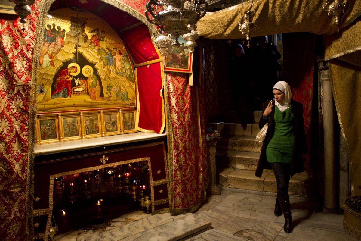 La gruta de la Iglesia de la Natividad en Belén, sitio que marca según la tradición el lugar exacto del nacimiento de Cristo. (Foto: AP)