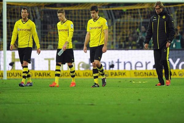 El Dortmund no pudo pasar del empate ante un equipo que últimamente le ha complicado las cosas. (Foto Prensa Libre: AFP)